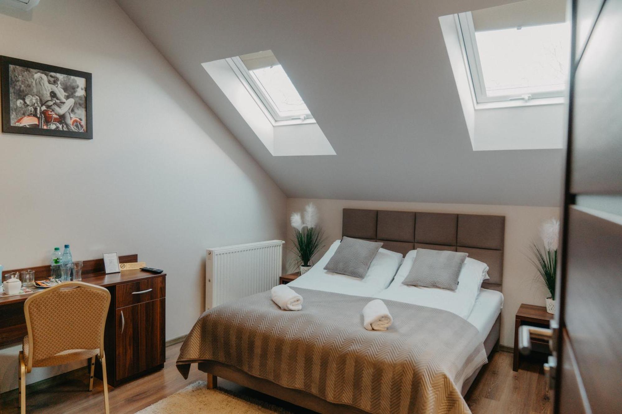 ザンブルフ De Facto Bed & Breakfast エクステリア 写真